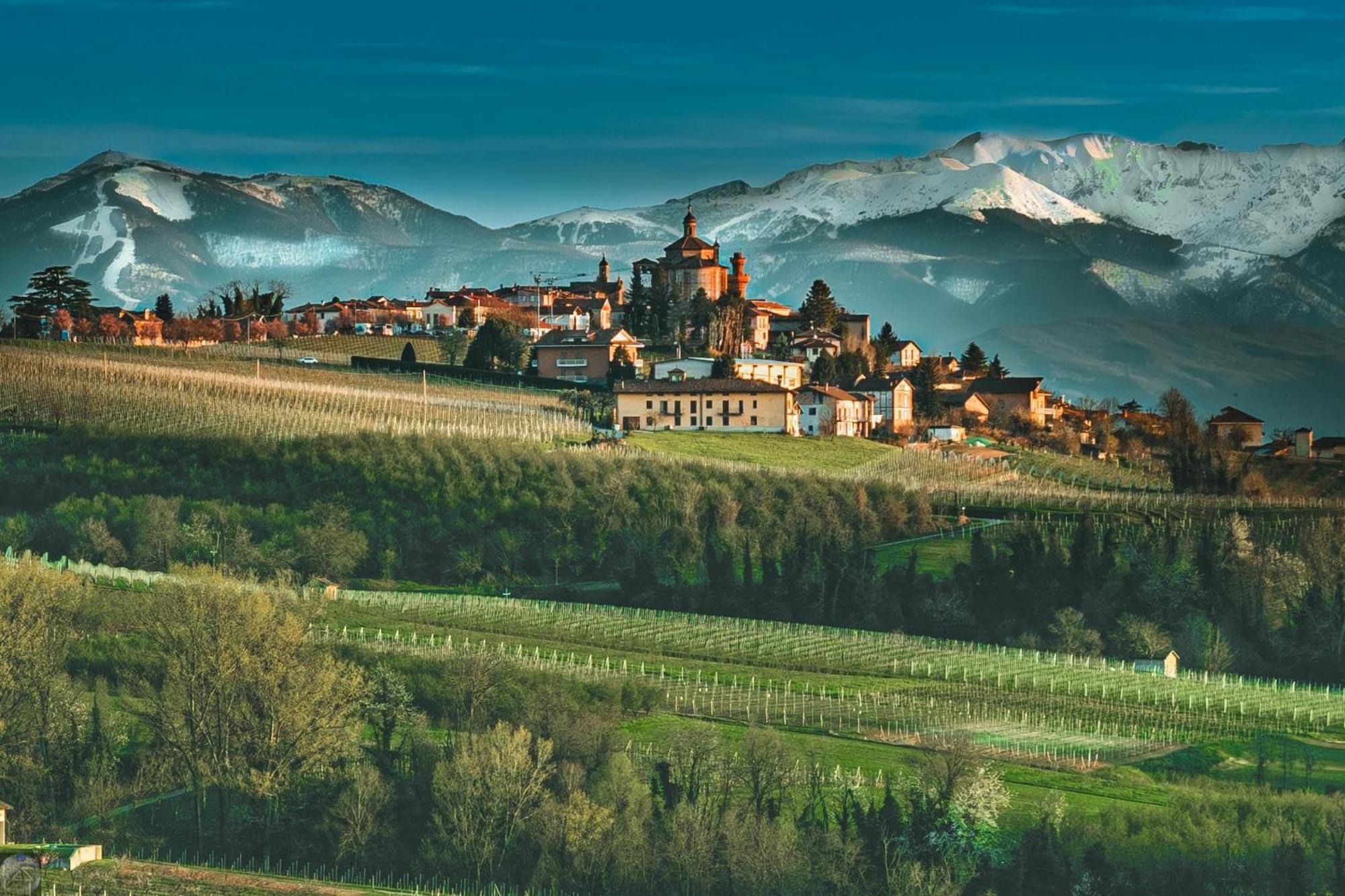 Vineho Barolo Exterior foto